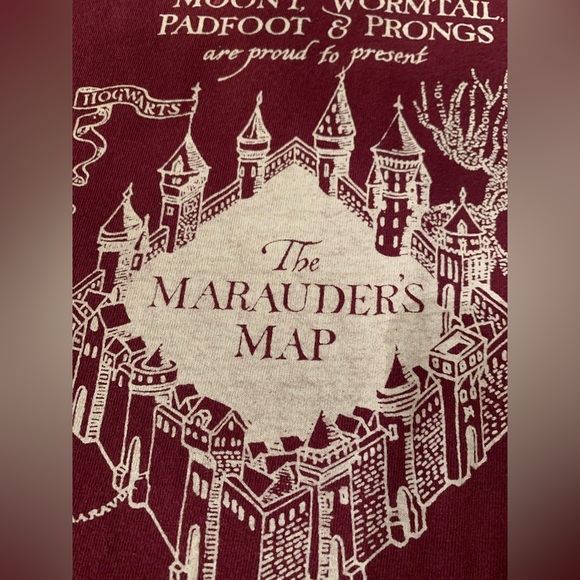 The Harry Potter Shop Platform 9 3/4 TShirt Adult L  The Marauder’s Map auburn - Picture 6 of 12